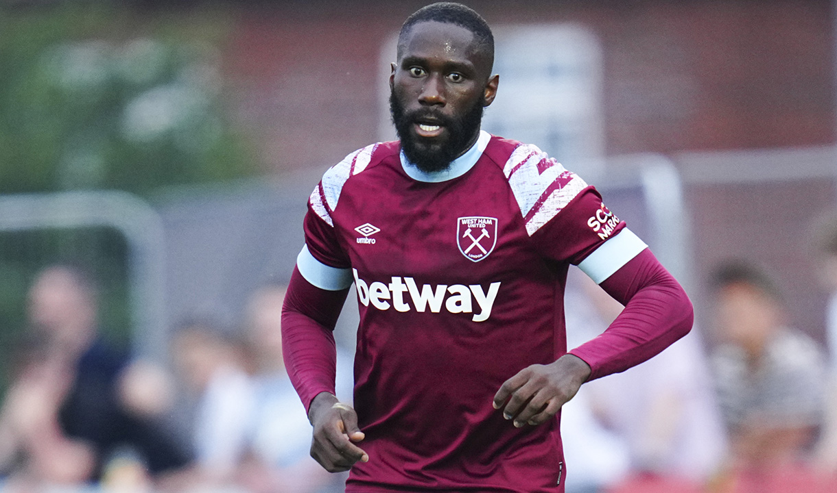 Arthur Masuaku: con đường thăng tiến trong sự nghiệp của cầu thủ bóng đá châu Âu