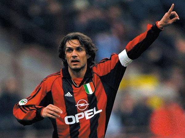 Số áo Maldini từng mặc và những cột mốc đáng chú ý